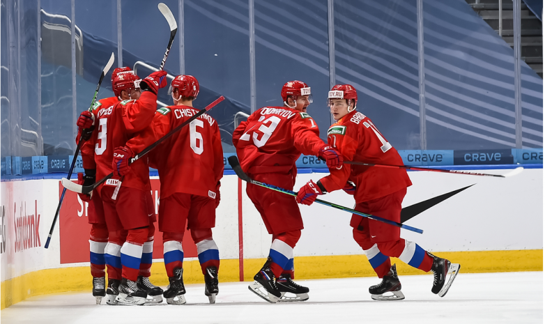 Россия обыграла США в стартовом матче молодежного чемпионата мира по хоккею