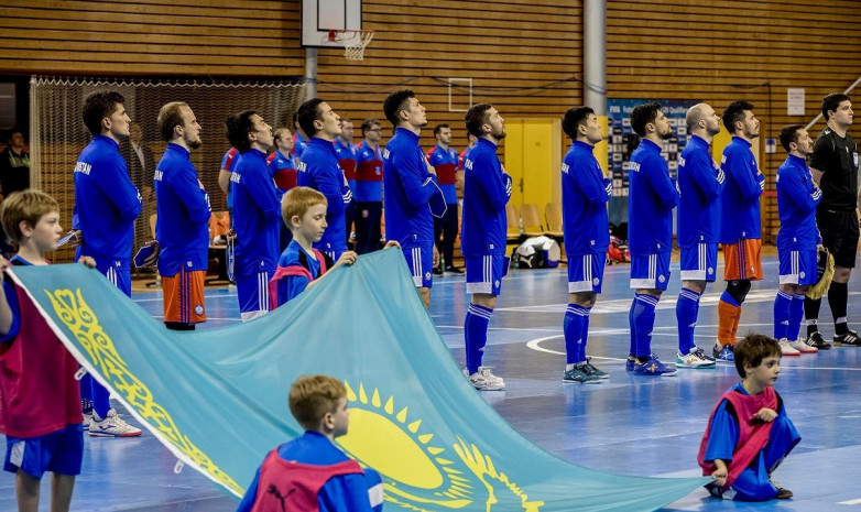 Сборная Казахстана по футзалу разгромила Венгрию в первом матче отбора на Евро-2022