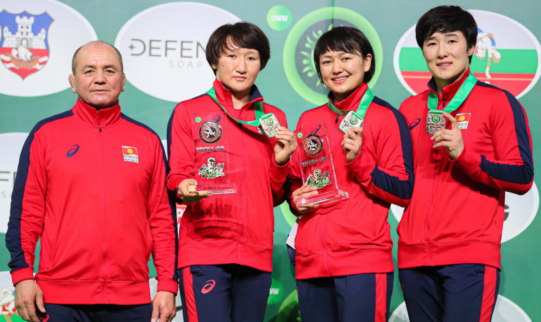 Кубок мира: Женская сборная Кыргызстана заняла 2 место в медальном зачете