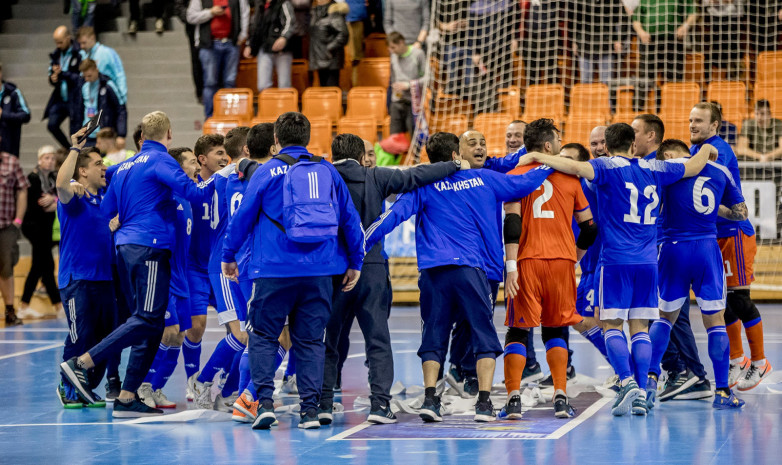 Сборная Казахстана разгромила Венгрию в отборе на Евро-2022
