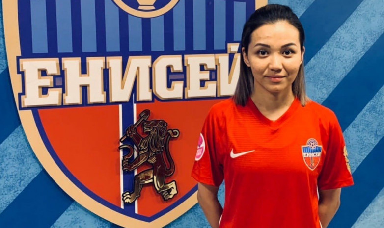 Футболистка сборной Казахстана подписала двухлетний контракт с российским клубом
