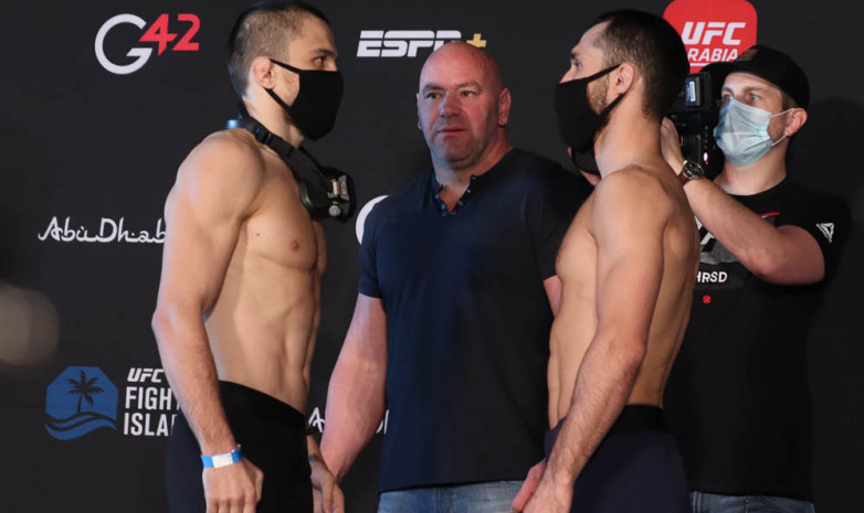 Трансляция дебютного боя Сергея Морозова в UFC