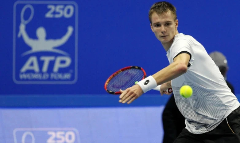 Александр Бублик победил в первом круге на турнире ATP 250 Antalya Open