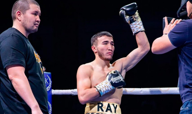 Рай Сейтжанов одержал победу в главном бою вечера бокса в Алматы