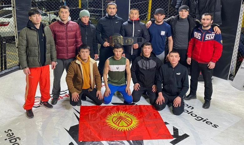 Бойцы из Кыргызстана завоевали 3 медали на Кубке мира по профессиональному самбо