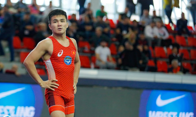 Чемпионат Кыргызстана: Эрназар Акматалиев и Алибек Осмонов будут бороться в финале до 65 кг