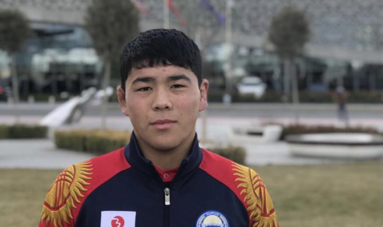 Акыл Сулайманов завоевал золото турнира среди кадетов в Узбекистане