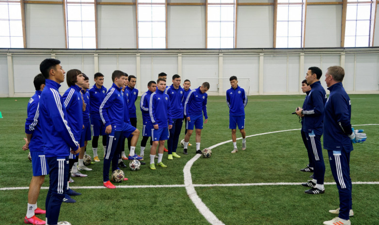 Кандидаты в молодежную сборную Казахстана прибыли на селекционный просмотр (+фото)
