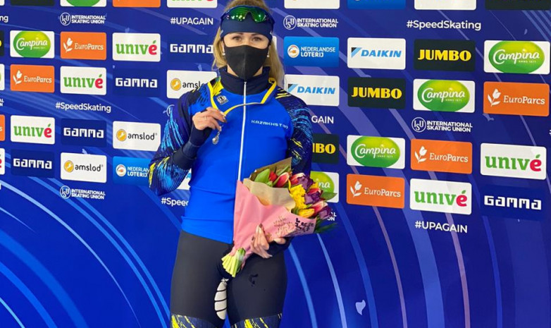 Екатерина Айдова победила на дистанции 1000 метров в дивизионе В на этапе Кубка мира по конькобежному спорту. Роман Креч стал третьим  