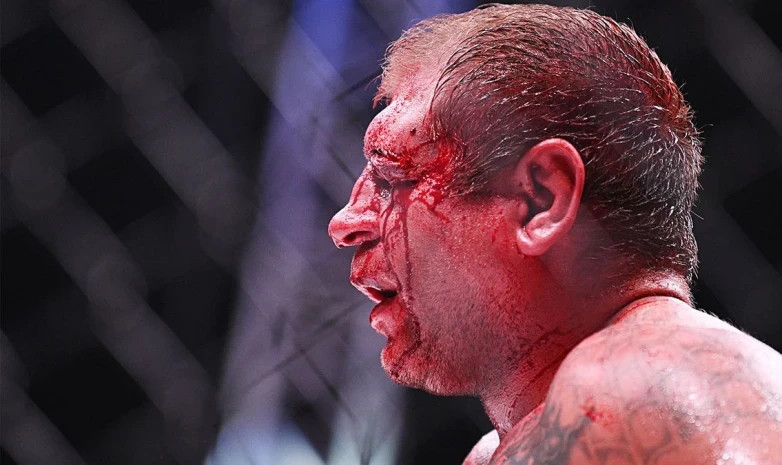 «У Оверима нет шансов в этом бою». Александр Емельяненко дал прогноз на главное противостояние  UFC Вегас 18