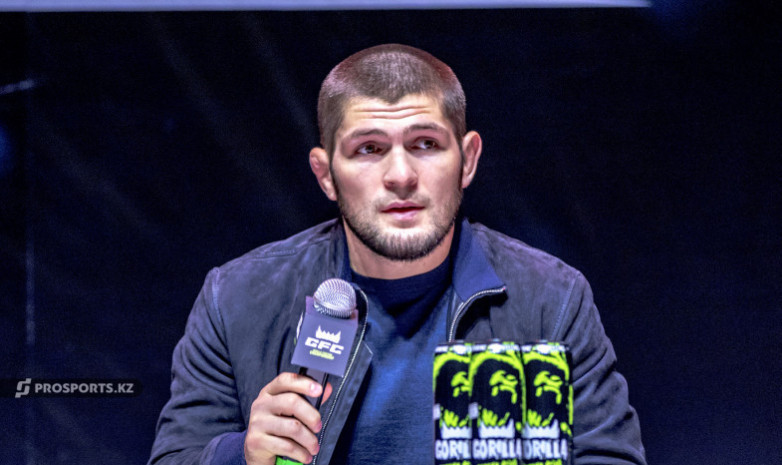 Кормье прокомментировал попытки Дана Уайта уговорить Нурмагомедова вернуться в UFC