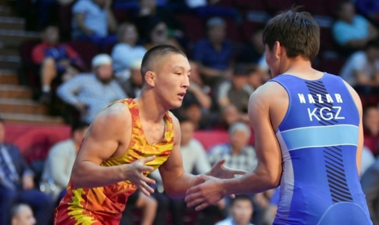 Эрлан Маратбеков - чемпион Кыргызстана в весе до 130 кг