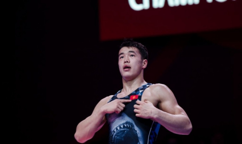 Акжол Махмудов вышел в полуфинал чемпионата Кыргызстана по греко-римской борьбе