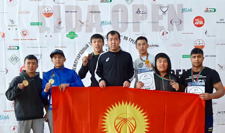 Юные борцы из Кыргызстана завоевали 6 медалей на турнире в Беларуси