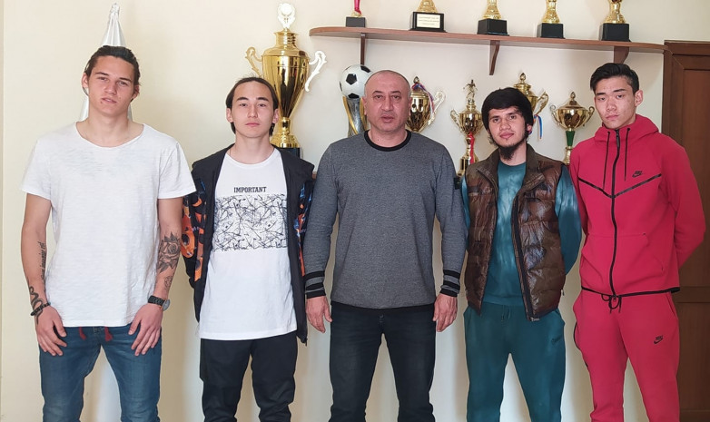 Армянский клуб подписал четырех футболистов из Казахстана