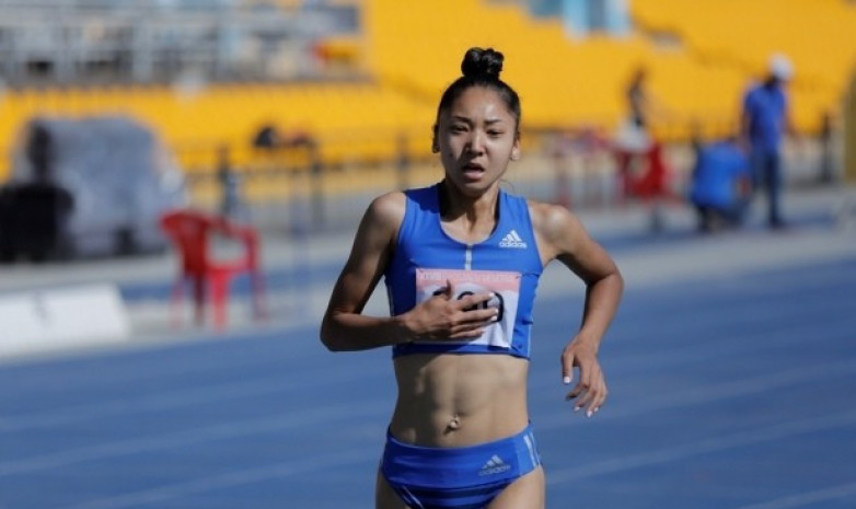 Казахстанская бегунья заняла второе место на III Ташкентском международном марафоне