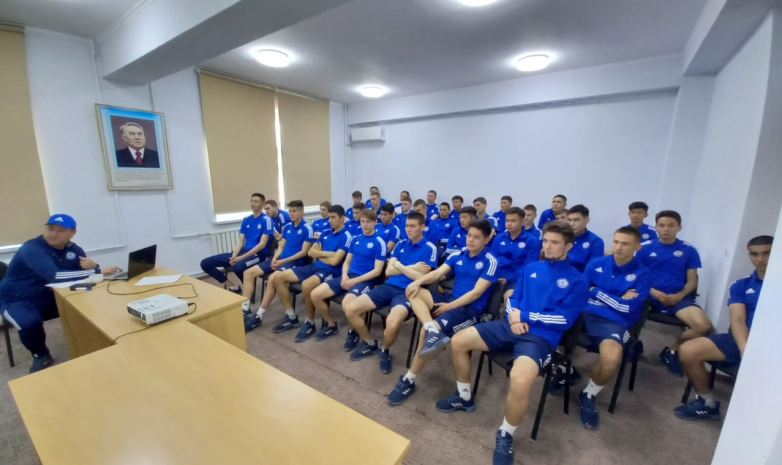 Сборная Казахстана (U-19) проведет два контрольных матча