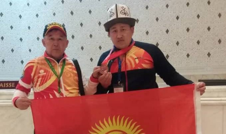 Адилет Камчыбеков завоевал бронзовую медаль на Гран-при по паралегкой атлетике