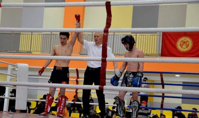 В Бишкеке определились чемпионы страны по кикбоксингу