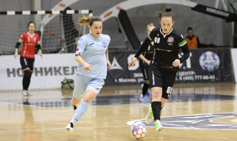 В чемпионате России по мини-футболу среди женщин состоялись первые матчи финальных серий