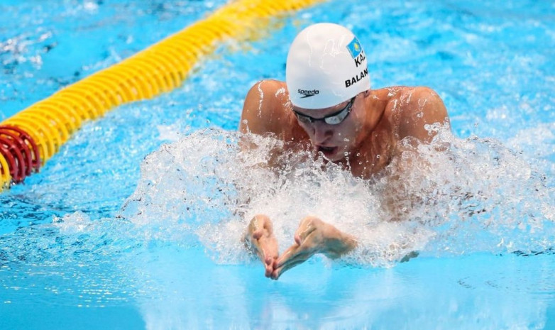 Баландин отобрался в полуфинал чемпионата России по плаванию на дистанции 50 м брассом