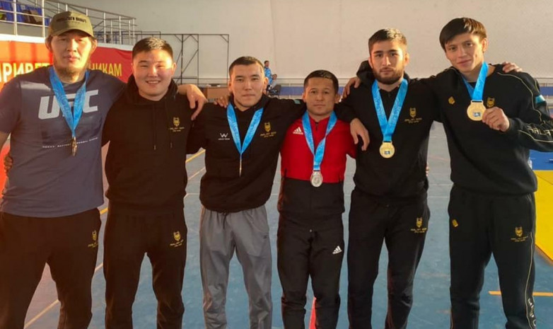 Муратбек Касымбай и Даурен Ермеков выиграли медали чемпионата Казахстана по панкратиону 
