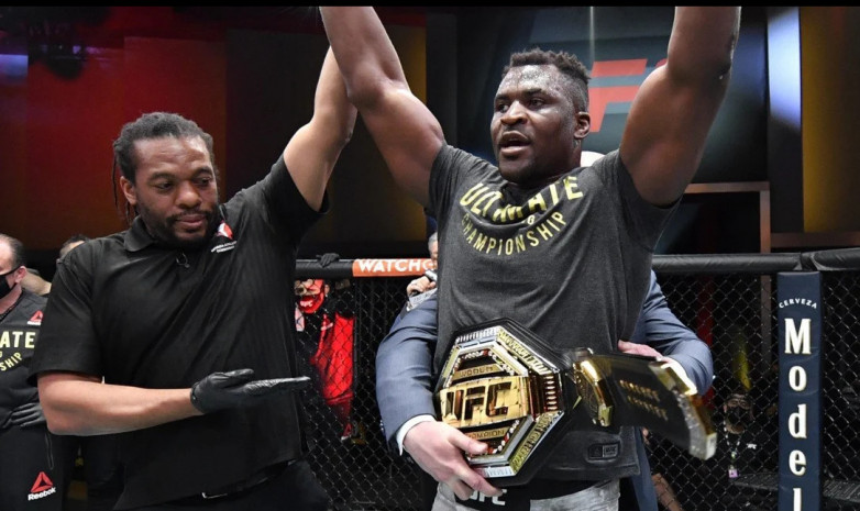 Фрэнсис Нганну - король тяжелого веса UFC