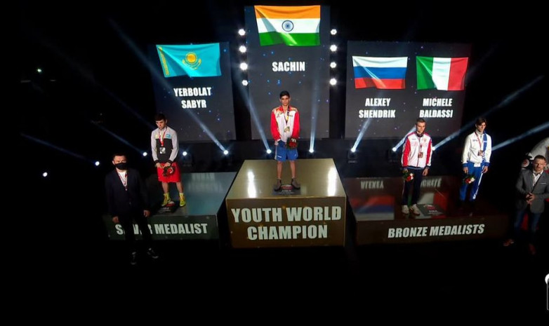 Пять медалей завоевали казахстанские боксеры на молодежном чемпионате мира