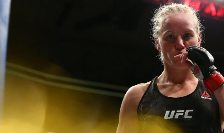 UFC 261: Валентина Шевченко нокаутировала Джессику Андраде