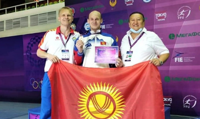 Фехтовальщик Роман Петров получил лицензию на Олимпийские игры в Токио 