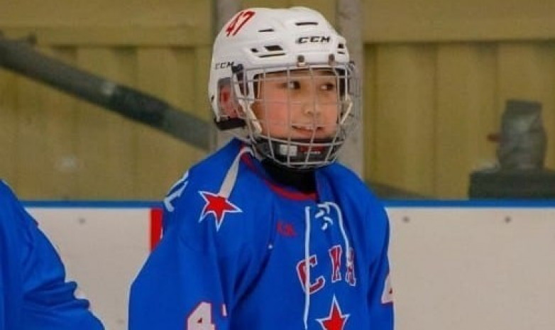 Асан Абдыгулов получил приглашение в академию хоккея в США