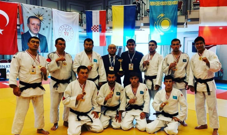 Казахстанская паралимпийская сборная по дзюдо завоевала 6 медалей на международном турнире