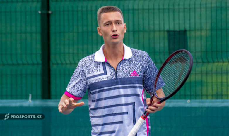 Евсеев не смог выйти в четвертьфинал теннисного турнира в Оэйраше