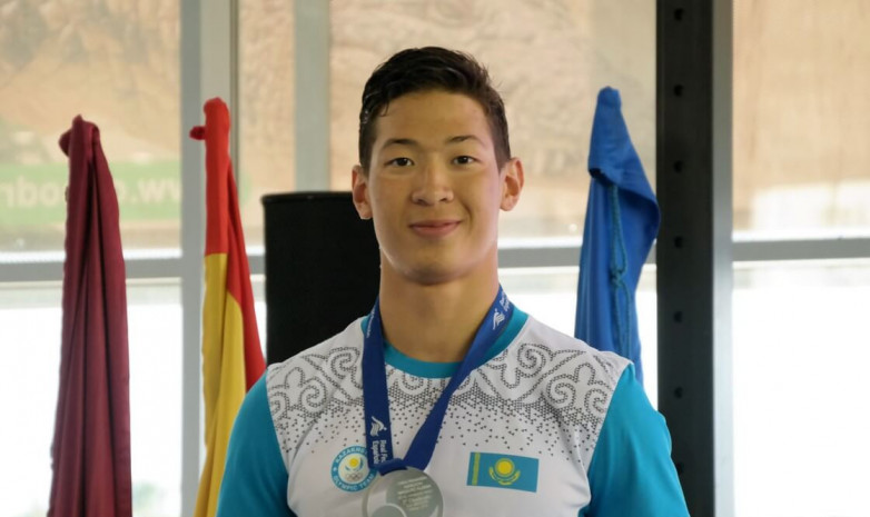 Видео золотого заплыва казахстанского пловца на турнире в Литве