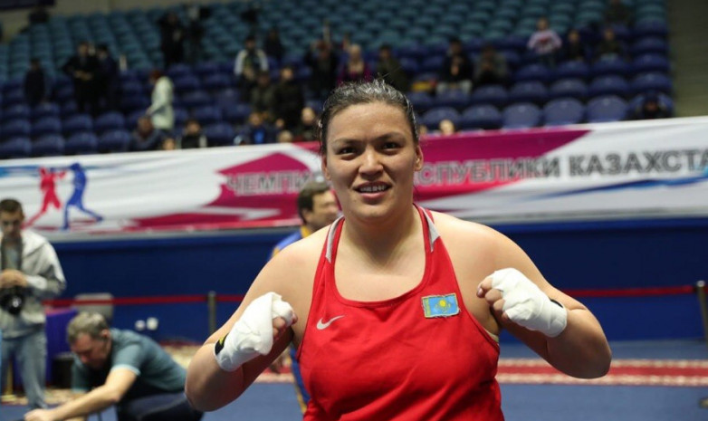 Восьмое золото: Ляззат Кунгейбаева стала чемпионкой Азии по боксу