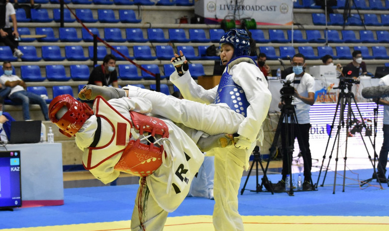 Казахстанские таеквондисты завоевали 9 медалей на международном турнире в Ливане