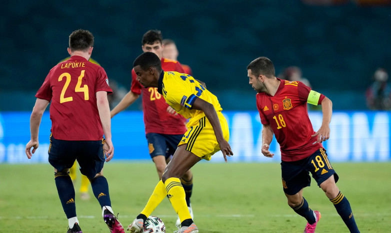 Испания в матче со Швецией владела мячом 85,1% времени. Это новый рекорд турниров Евро