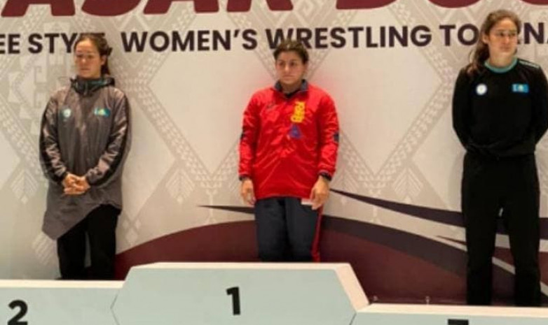 Казахстанская спортсменка завоевала «серебро» на крупном международном турнире по борьбе в Турции
