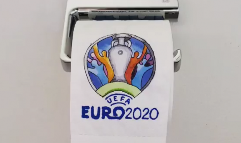 ВИДЕО. Немецкий художник изобразил групповой этап и два раунда плей-офф Евро-2020 на туалетной бумаге