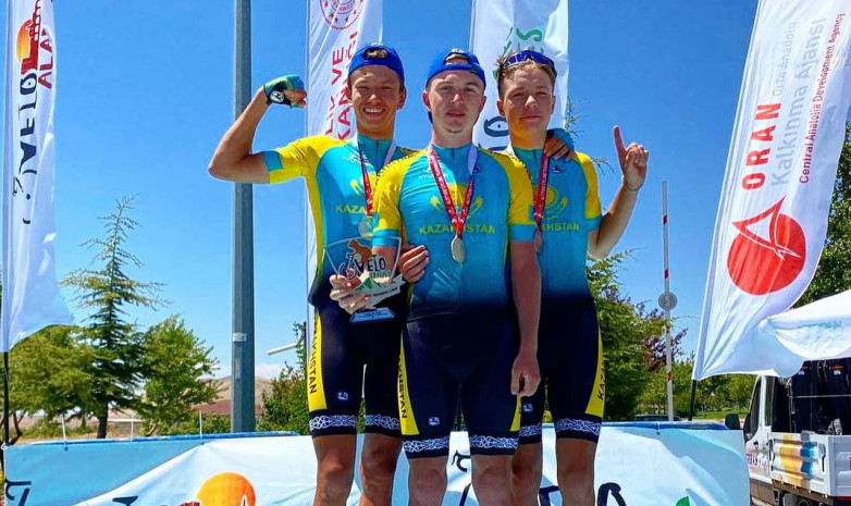 Казахстанские юниоры выиграли два этапа и заняли весь подиум в «генерале» на велогонке в Турции