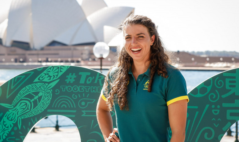 ВИДЕО. Австралийская спортсменка на ОИ-2020 починила байдарку с помощью презерватива и завоевала медаль