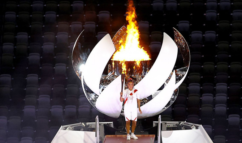 ФОТО. Огонь Олимпиады впервые в истории зажгла теннисистка