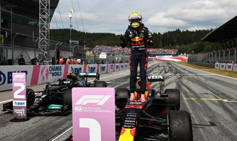 Ферстаппен выиграл Гран-при Австрии