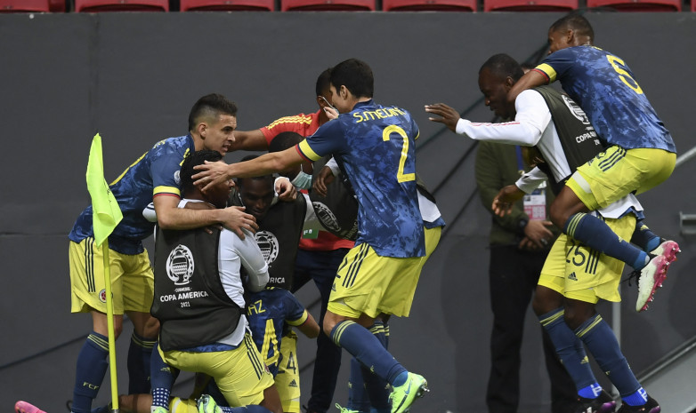Америка кубогы: Колумбия – Перу матчының үздік сәттері