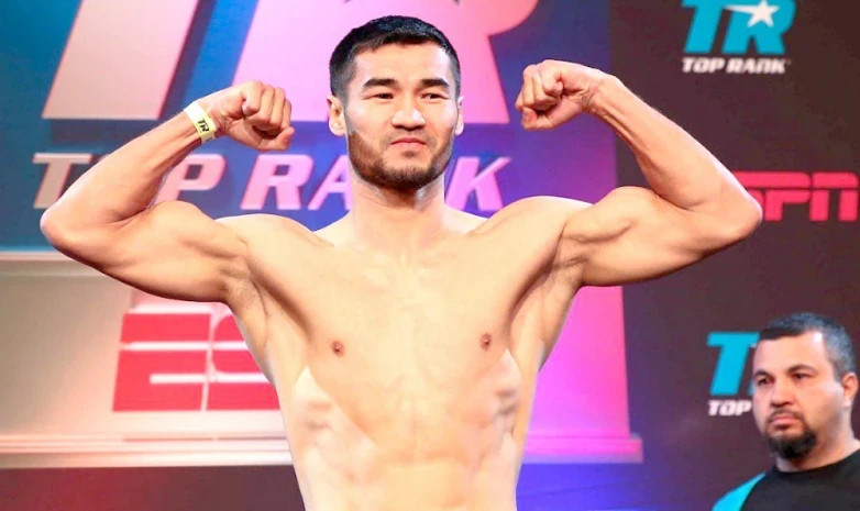 Казахстанский боксер одержал седьмую победу на профи-ринге