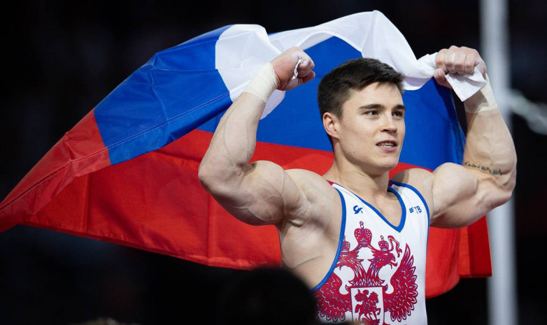 «Я даже не мог дышать». Российский гимнаст рассказал о своих вольных упражнениях, которые помогли завоевать команде «золото»