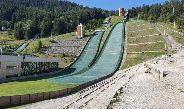 Казахстанцы выступили на этапе летнего Гран-при по прыжкам на лыжах в Куршевеле
