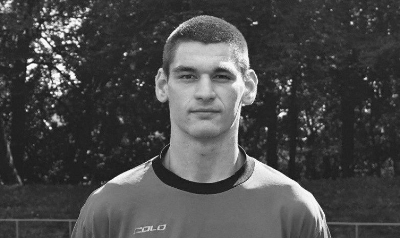 Российский вратарь погиб после столкновения во время матча