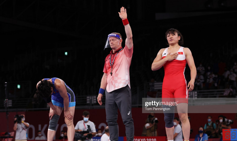 Мээрим Жуманазарова завоевала первую медаль в истории женской борьбы Кыргызстана на Олимпийских играх