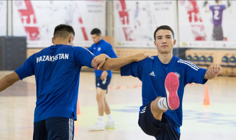 Сборная Казахстана начала подготовку к чемпионату мира в Литве 